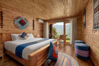 Deluxe Double Room with Poolside — Laxsik Ecolodge